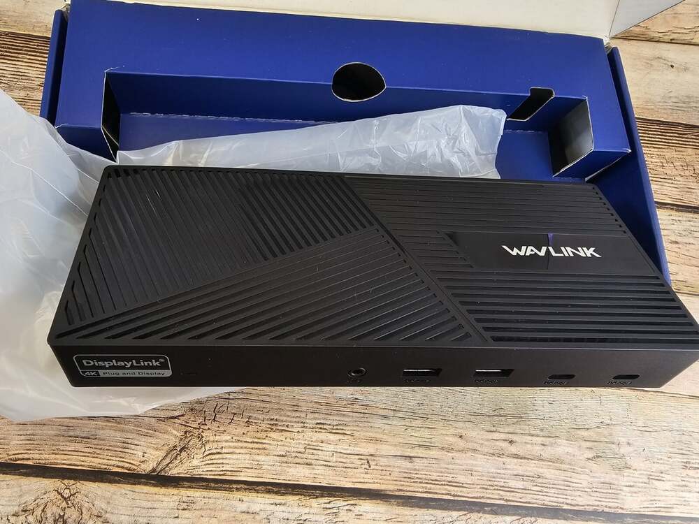 Wavelink - USB-C Triple 4K Display Universal Docking Station - Picture 7 of 9